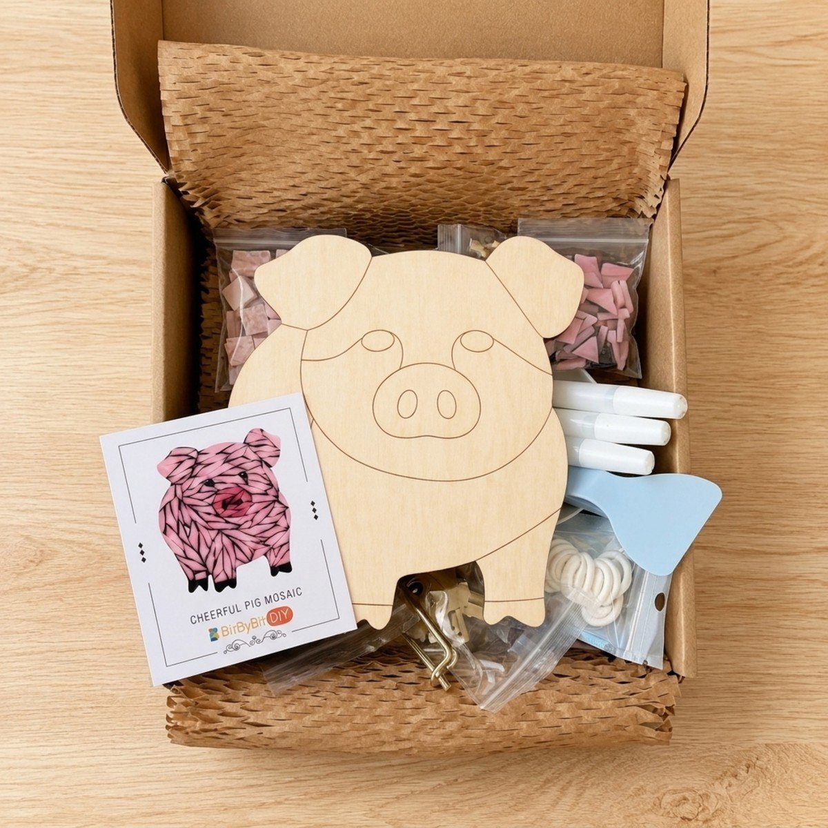 Cheerful Pig Glass Mosaic Art Kit