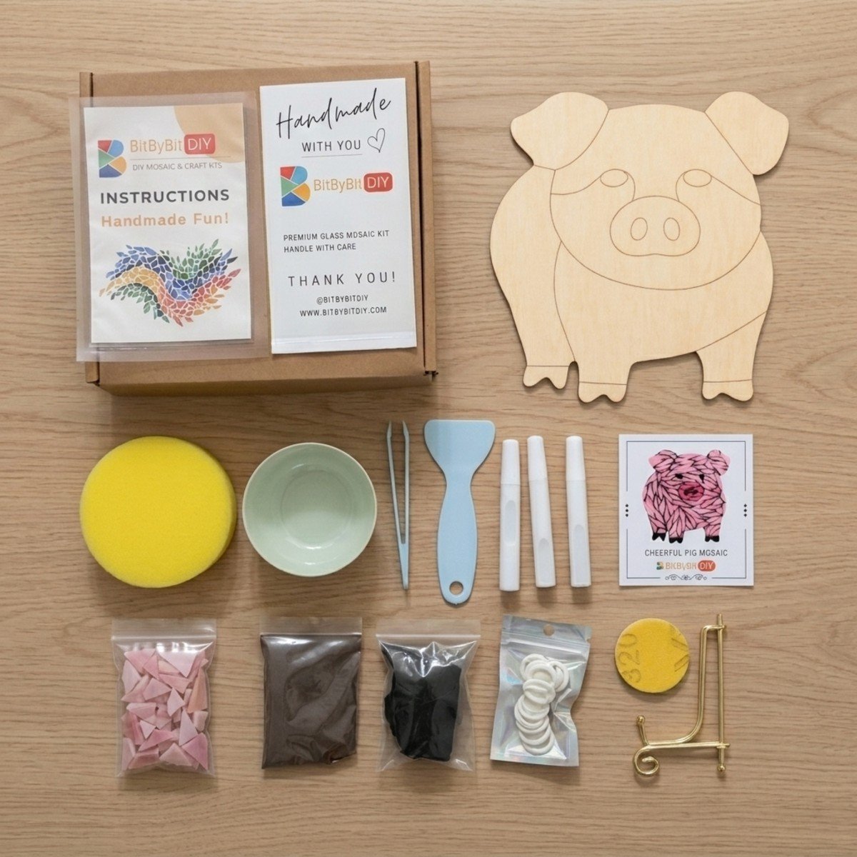 Cheerful Pig Glass Mosaic Art Kit
